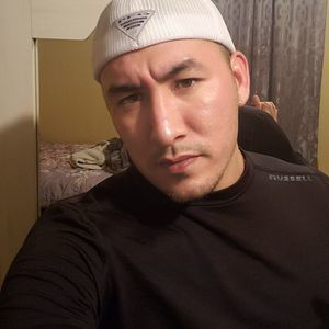 Meet your Posher, Eduardo